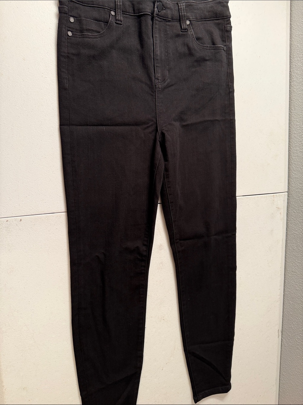 Liverpool Women's Black Skinny Jeans — Sleek Stretch Fit
